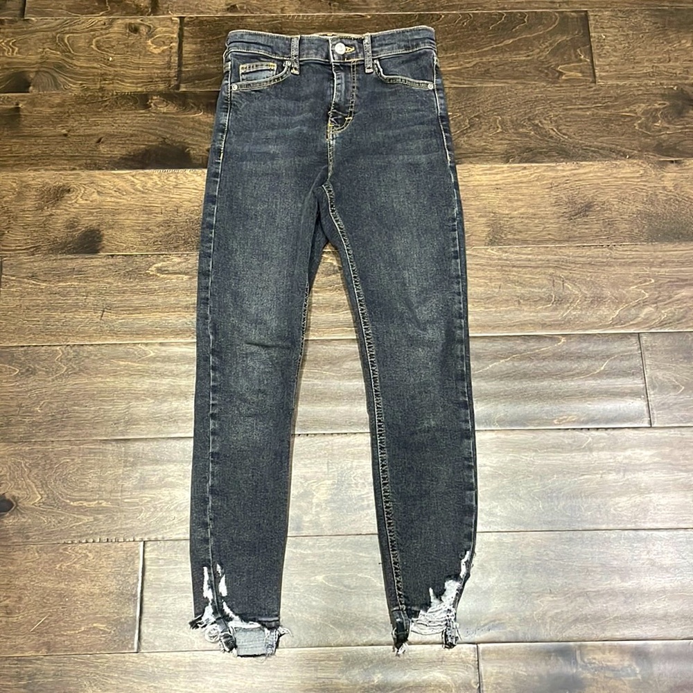 TopShop “Jaime” cropped, skinny jeans.